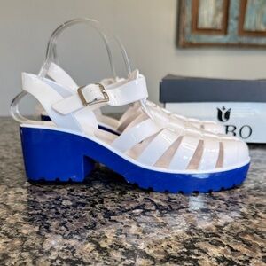 Bebo White and Blue block heel jelly Women's Sandals NWT 7